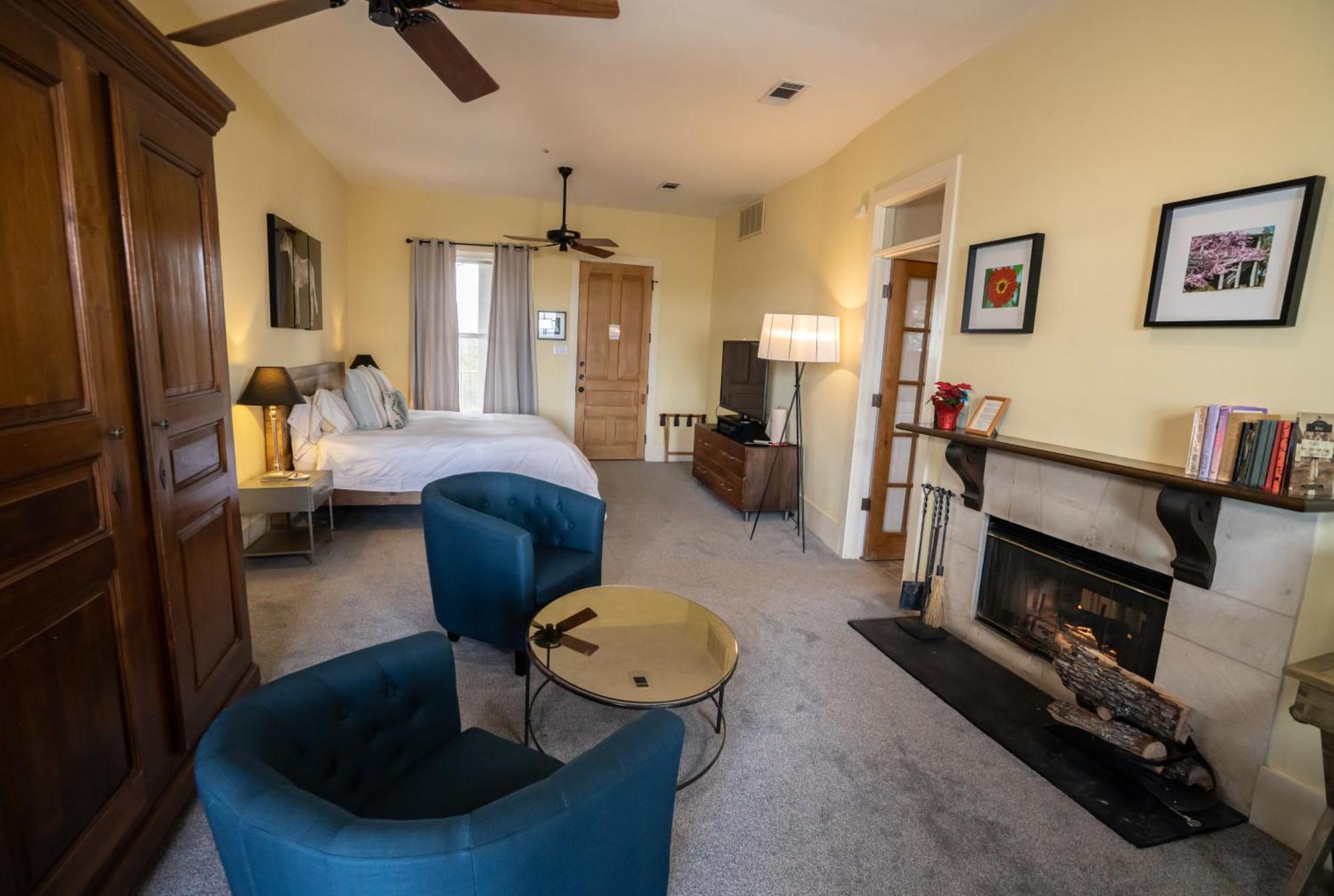 Sage Hill Inn & Spa Kyle Exterior photo